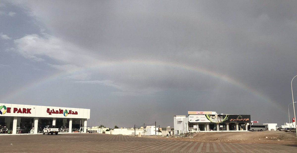 يا جمال سماء #جعلان ملونه 🌈 و الدنيا مطر
#جعلان_بني_بوعلي