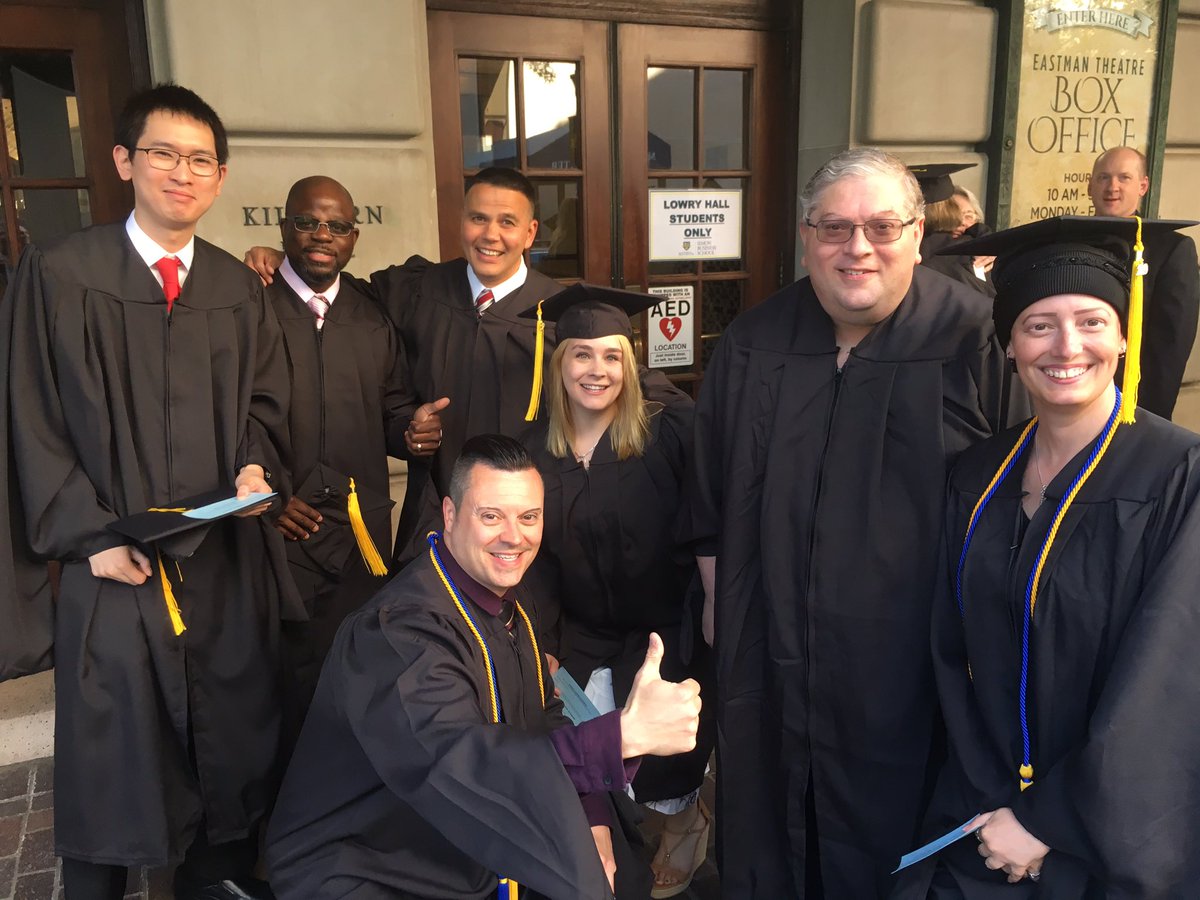 Simon Part-Time tweet media