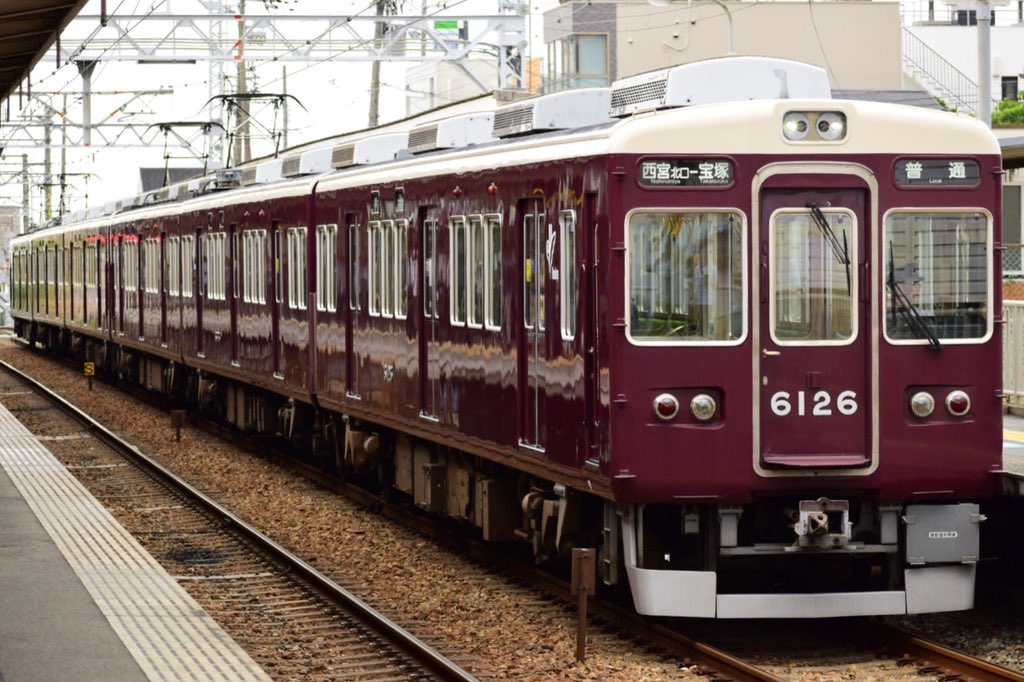 SNOOPY1T0K4's tweet photo. 7017fと6025f+6026fも満足でした!
#阪急電車 #阪急今津北線 #7017f #6025f https://t.co/3ejh0MHNkq