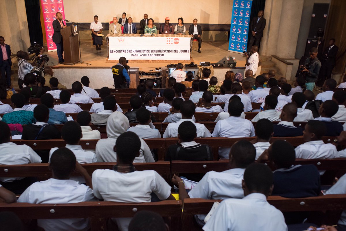 DeniseNyakeru's tweet photo. #RDC #BUKAVU : Merveilleux moment de partage avec les jeunes au collège Alfajiri, le vendredi 07 Juin 2019, autour de #PlusFortes. https://t.co/JfqswBbTkH