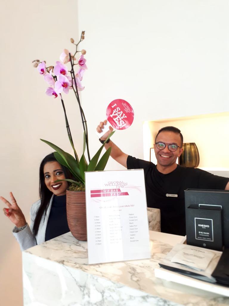 FSBahrain's tweet image. We say YES to #GlobalWellnessDay! We have spent a wonderful Saturday with our #FSSpa team celebrating our health and wellbeing. How did you spend yours? #FSWellness #FourSeasons #Bahrain