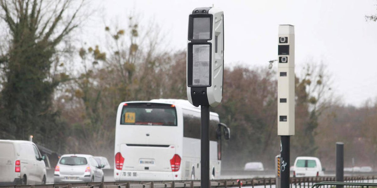 antiradar's tweet photo. tout ce que vous devez savoir sur les nouveaux radars tourelles avant de vous faire flasher bêtement

https://t.co/0tNgJL4SWg https://t.co/MX1neVapza