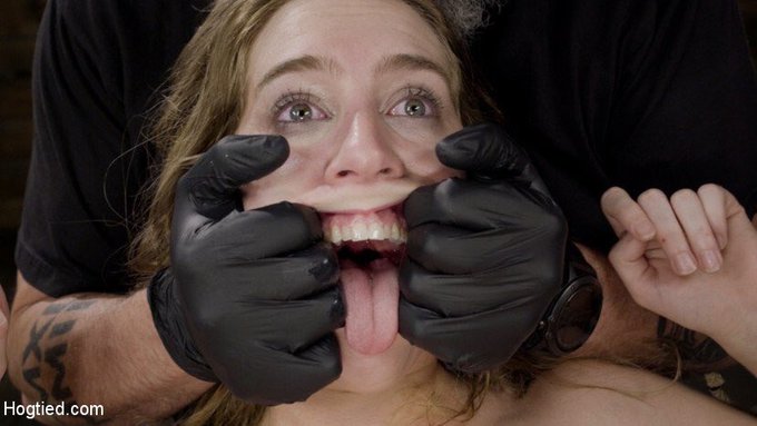 If I could, I&rsquo;d make this my new profile picture. Caption this photo. Make me laugh. https://t.co/pZ