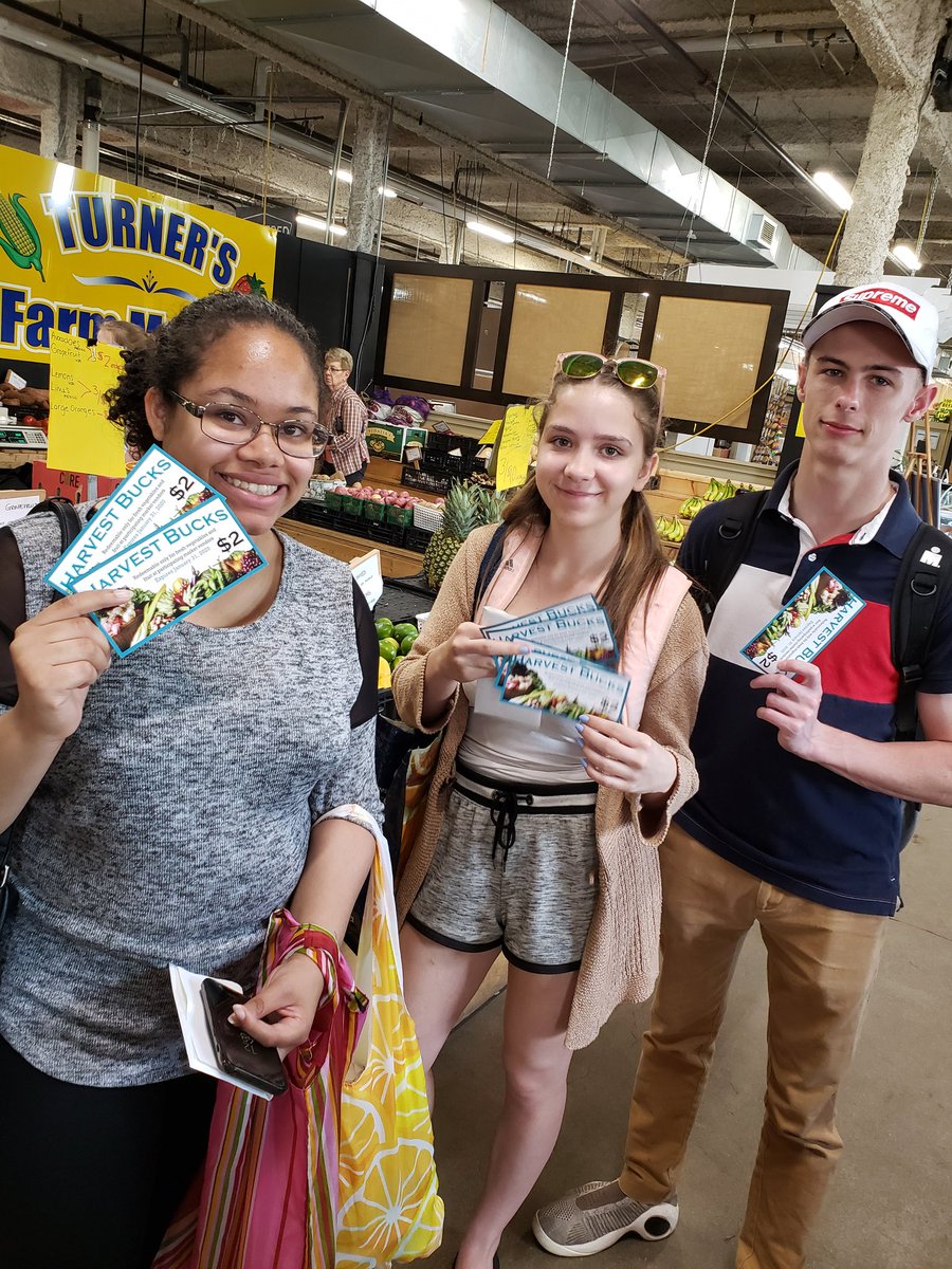LdnYolo's tweet photo. Had such a great trip today to the @TheMarketWFD. Thank you @luso_london &amp; @MLHealthUnit for our Harvest Bucks!! #freshfood #supportlocal #YummyYummy https://t.co/zgRVkyqNOT