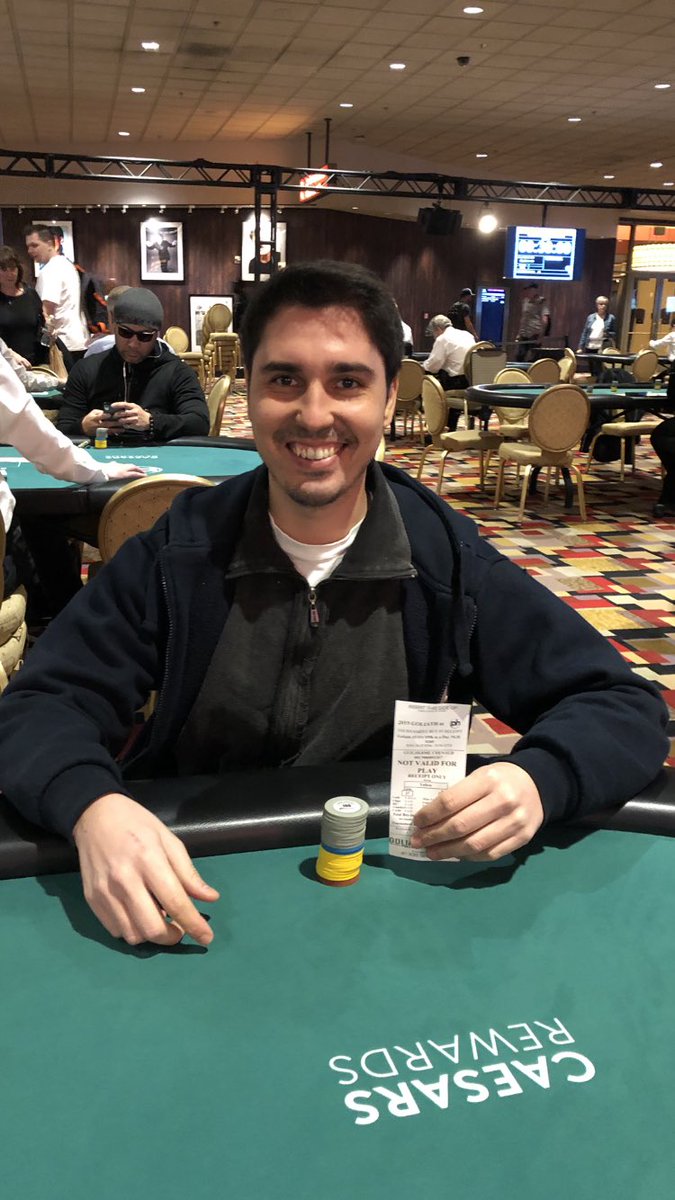 G_Chenaud's tweet photo. Hoje Γ© dia de 6max no Planet Hollywood. Depois do 2o lugar no Binions, vamos em busca da nossa cravadela do bem, que nunca apareceu aqui em Vegas. Nessa viagem vai ter que rolar. Vamo pra cima meus amigos πππππ
GL pra nois πππ₯π
#Vegas
#LineUPpoker ππ https://t.co/TvOyY7wVgk
