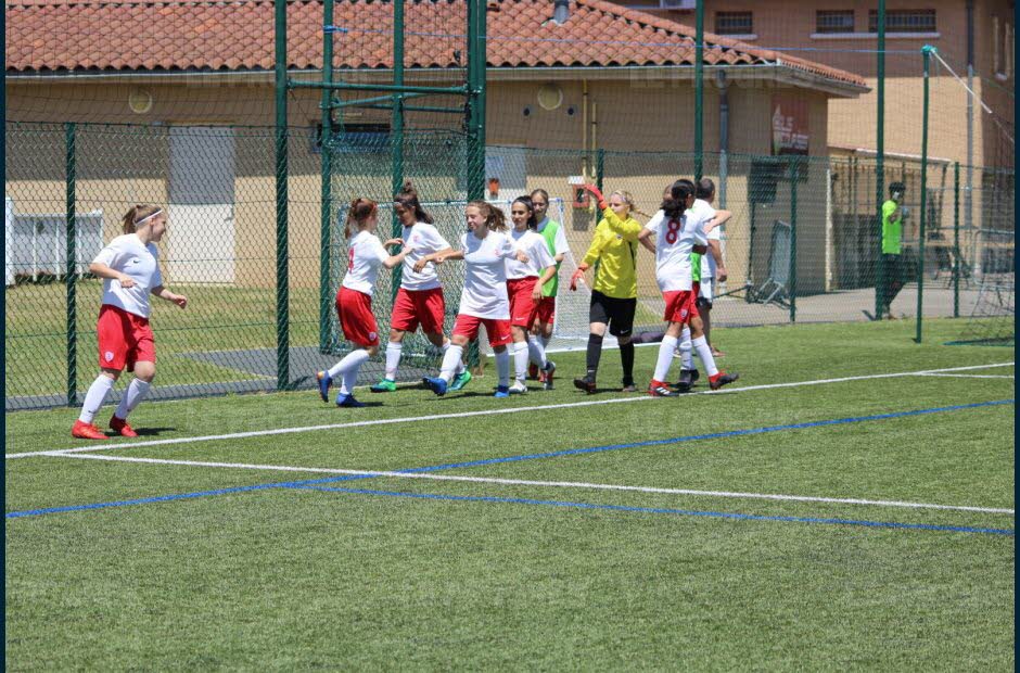 FCSTEFOYLESLYON's tweet photo. 🔴🔵🏆 TOURNOI FÉMININ 🔴🔵🏆
Ce samedi 9 Juin, un tournoi U15 Féminine et U18 féminine avait lieu au stade du plan du loup!!
🏆 Vainqueur du tournoi U15 F : Vaulx-En-Velin
🏆 Vainqueur du tournoi U18 F : Montceau-Les-Mines
#fcstfll #❤️💙 https://t.co/uvtuMBM1rt