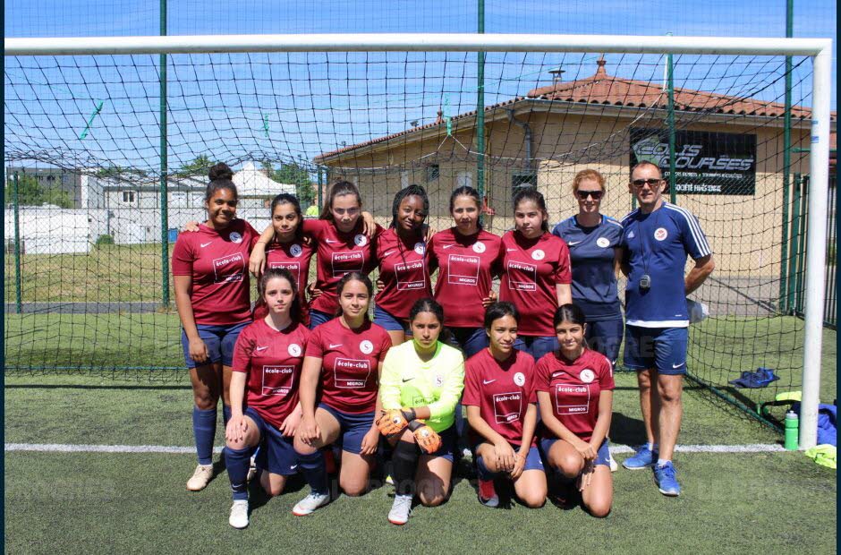 FCSTEFOYLESLYON's tweet photo. 🔴🔵🏆 TOURNOI FÉMININ 🔴🔵🏆
Ce samedi 9 Juin, un tournoi U15 Féminine et U18 féminine avait lieu au stade du plan du loup!!
🏆 Vainqueur du tournoi U15 F : Vaulx-En-Velin
🏆 Vainqueur du tournoi U18 F : Montceau-Les-Mines
#fcstfll #❤️💙 https://t.co/uvtuMBM1rt