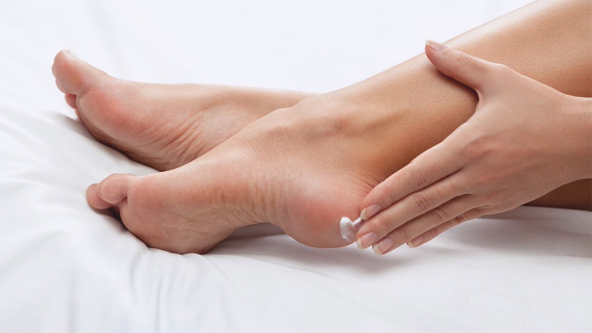 AyaNaturalUK's tweet photo. Are you sandal-ready for #summer? 👣

Our luxurious #Natural Foot Cream protects feet against dryness and cracking, using a combination of natural oils and citrus extracts which leaves them feeling soft and revitalised. ✅ ☀️ https://t.co/TafO5oEzi6 #AyaNatural https://t.co/SIbn7HZiTd