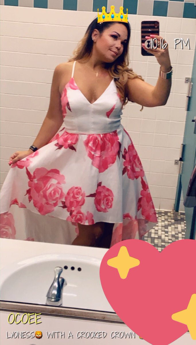 MissLyoness2U's tweet photo. It’s not a True #PromNight without a #bathroomselfie
#SecondChanceProm2019
#Charity
#GoodCause https://t.co/hnExDZ4MML
