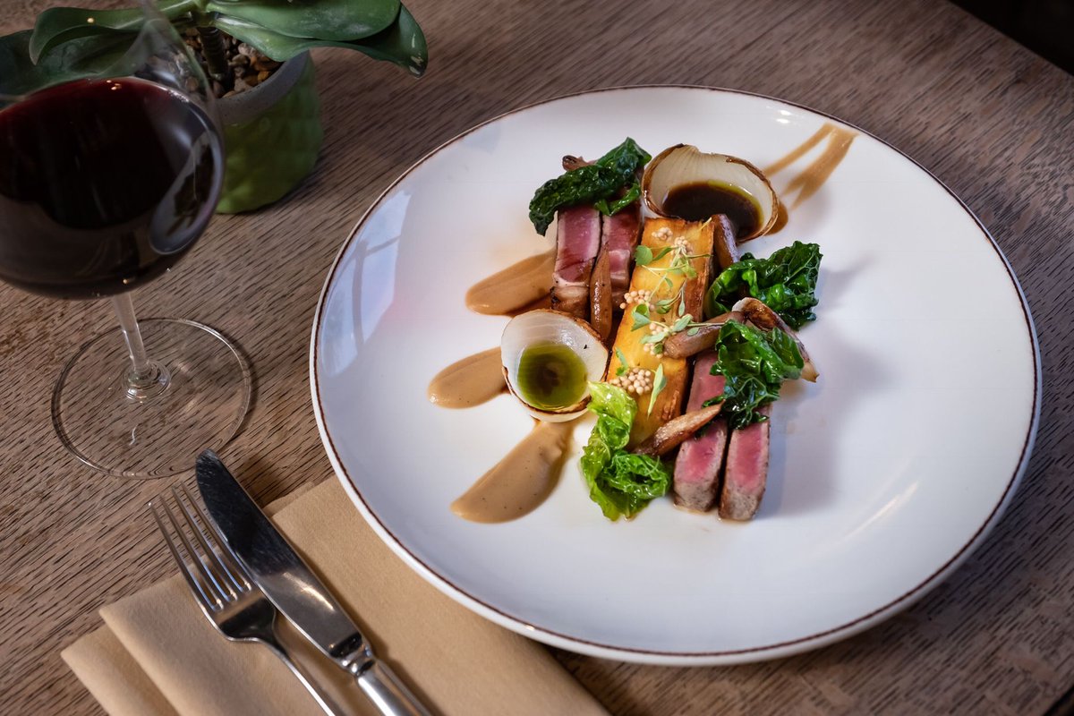 NEXT SUNDAY // Father’s Day 16th June! Have you made your reservation yet? Take a look at our special menu on our website buff.ly/2FMAd8j. 
#thepackhorseinn #fathersday #newmarketsuffolk