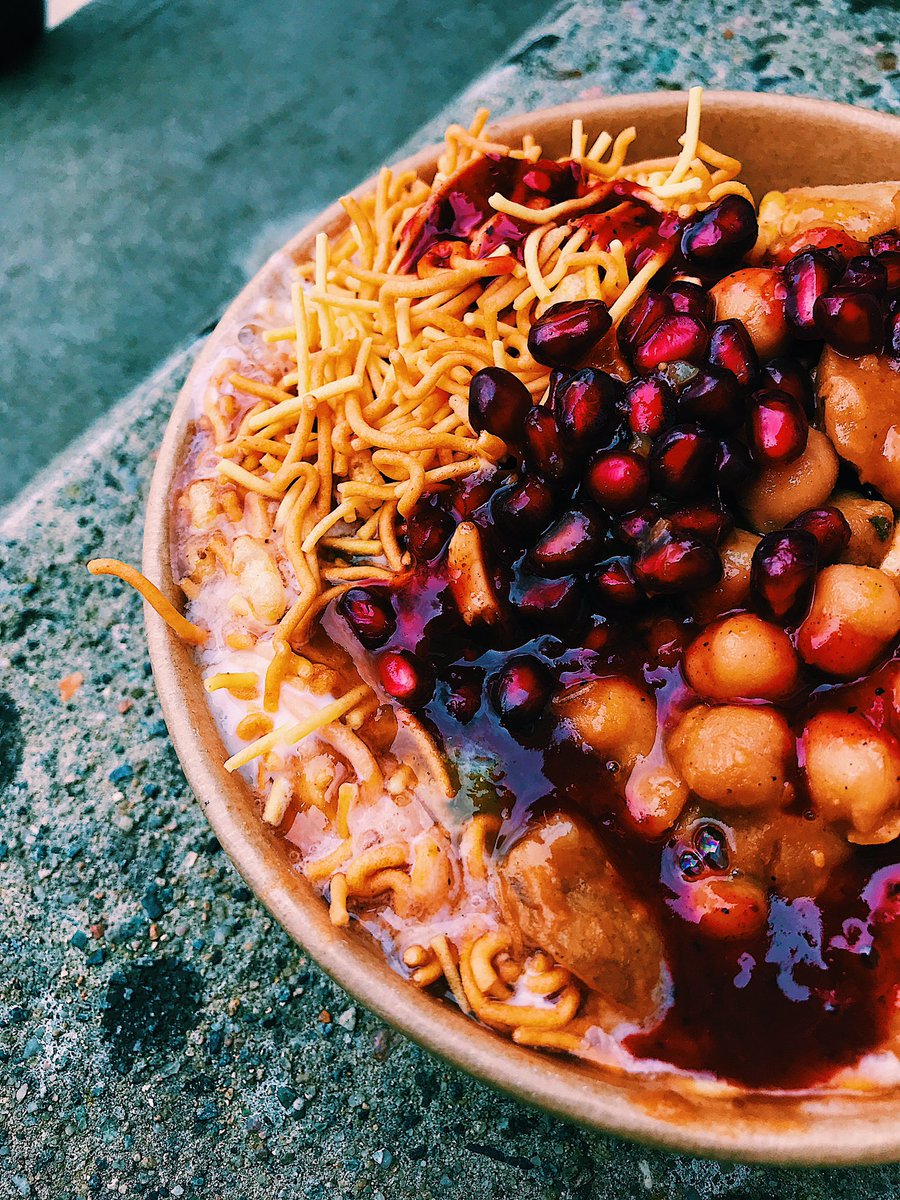 So much good food from <a href="/TowcesterFood/">Towcester Food Fest</a> and Saf’s Kitchen didn’t disappoint! #TowcesterFoodFestival #VeganFood