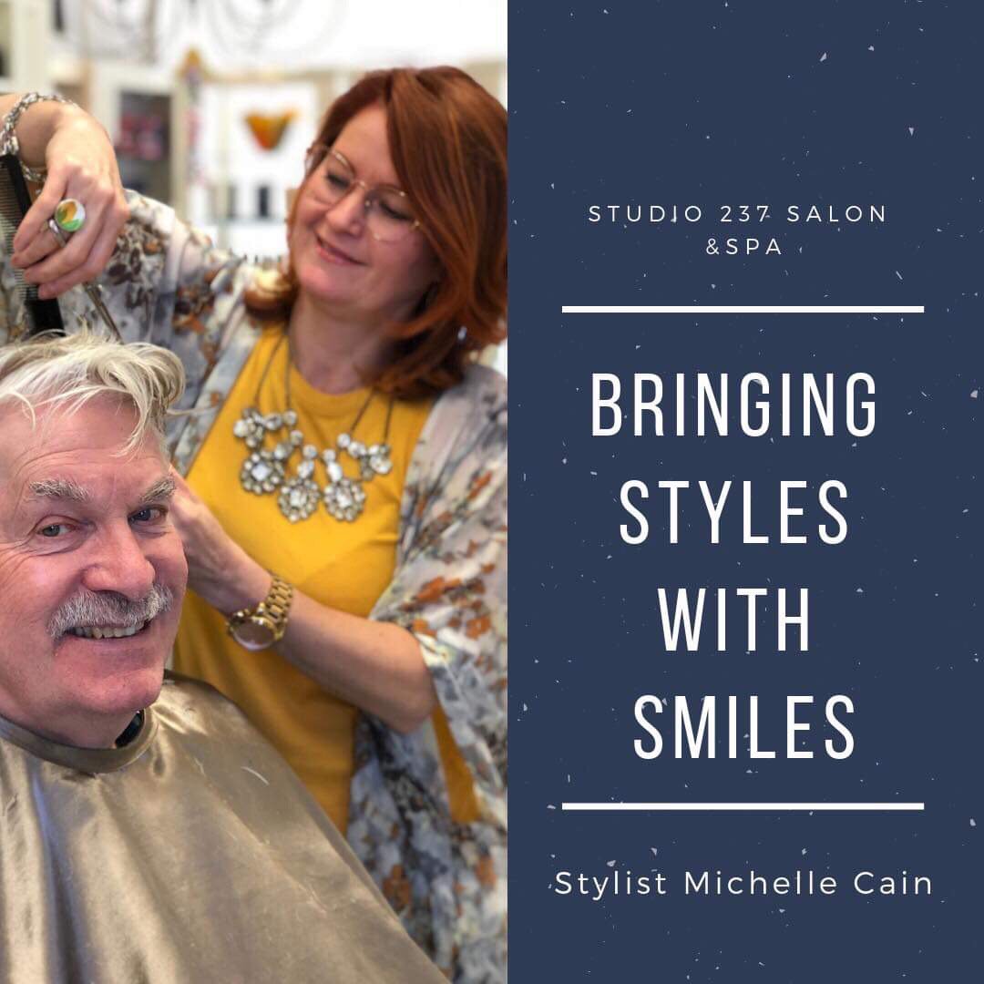 Studio237Salon's tweet image. Don’t underestimate the power of a great haircut #Studio237 #MichelleCain237 #bellevillehair #bellevillestylist #bellevillesalon #bayofquintehair #boqsalon #menscut #haircut #cut #shorthair #smiles #studio237salonandspa #hair #hairbehindthechair #matrixsalon