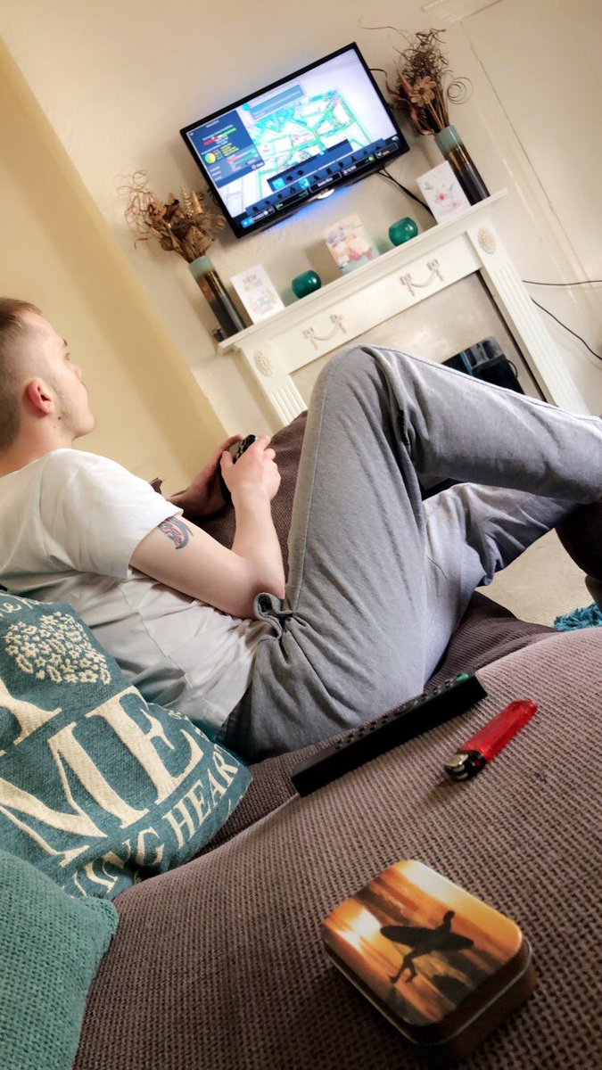 kcarterxxx's tweet photo. Canโt believe weโve been in our flat just over 2 weeks!๐ฎ..time definitely flies when your having fun!!๐ฅฐ๐โค๏ธ #ourfirsthome #gonesofast #2weeks2days #cosy #happy https://t.co/24MK04lTGP
