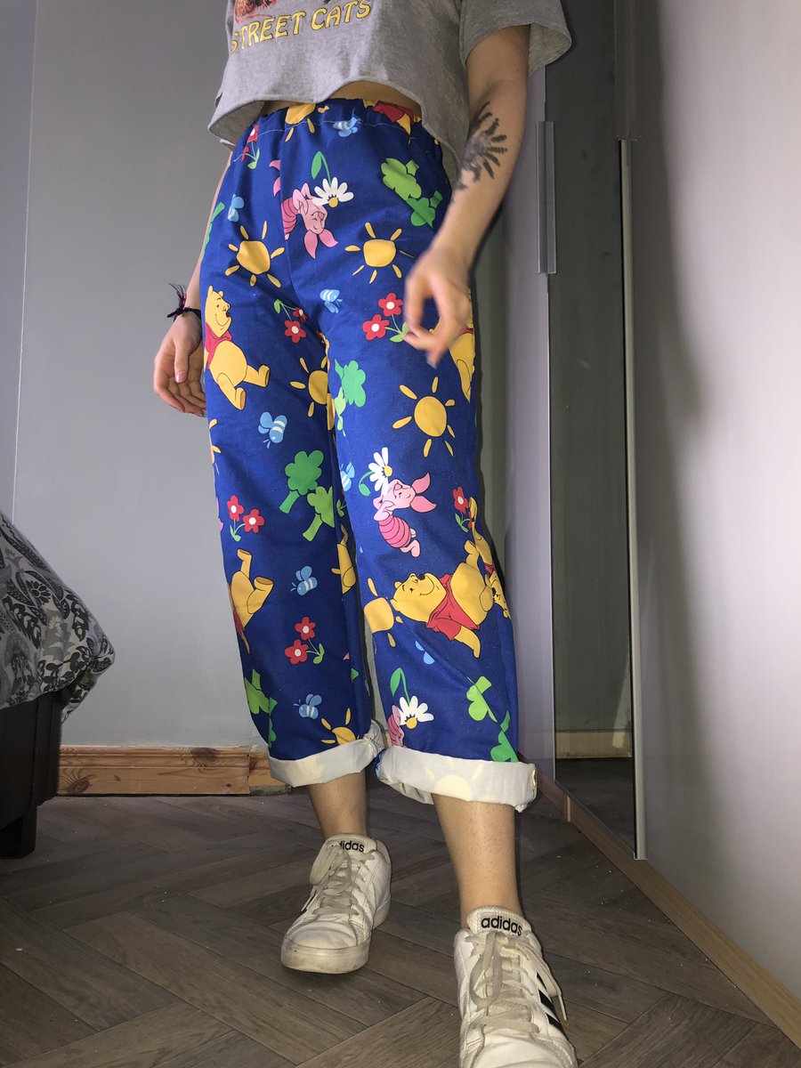 earthlysoph's tweet photo. i made the cutest trousers !! from a duvet !! https://t.co/B9aTyjJWYl