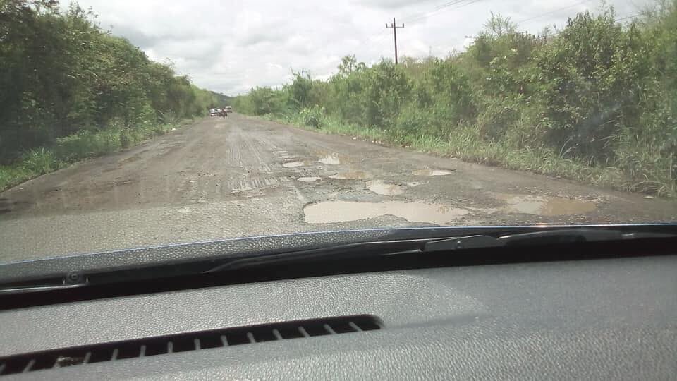 PePeCk7's tweet photo. Ayudenme a ser esto viral hasta que llegue al gobierno del estado de Veracruz ...Urgente atender el tramo carretero Tantoyuca - Tempoal. @GobiernoMX @GobiernoVer @CuitlahuacGJ @lopezobrador_ https://t.co/QXkoh2sqNQ