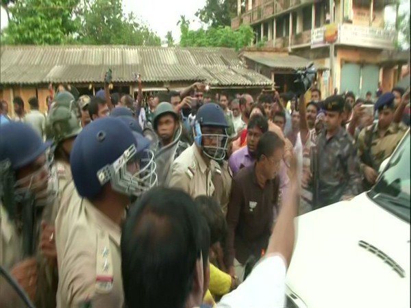 Stopped from taking bodies of workers to party office BJP calls for 12-hour bandh in west bengal tomorrow