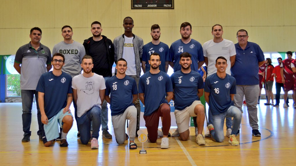 FIBGranCanaria's tweet photo. 🏆 #Sub22Masculino

🥇 #Evecan 🎉
🥈 @TeldeBasketTara 👏🏻
🥉 @CDLOYOLA 💪🏻
🏅 @BSBStaBrigida 👌🏻

💥¡Enhorabuena chicos!💥

📸 @fibgrancanaria

#Baloncesto #Basketball #Deporte #Sport #GranCanaria @grancanariadep https://t.co/lYzippXjDW