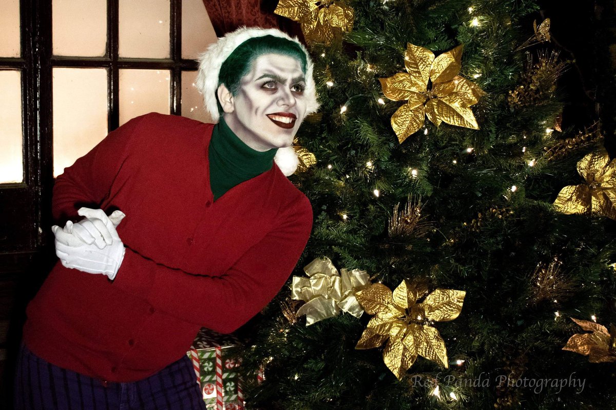 TheKillingDraik's tweet photo. Havent done one of these yet but consider me canon proof that the Joker is #pansexual. Always be yourself, unapologetically. 

#LGBTCosplay #pride #pridemonth https://t.co/U0wDHjtniI