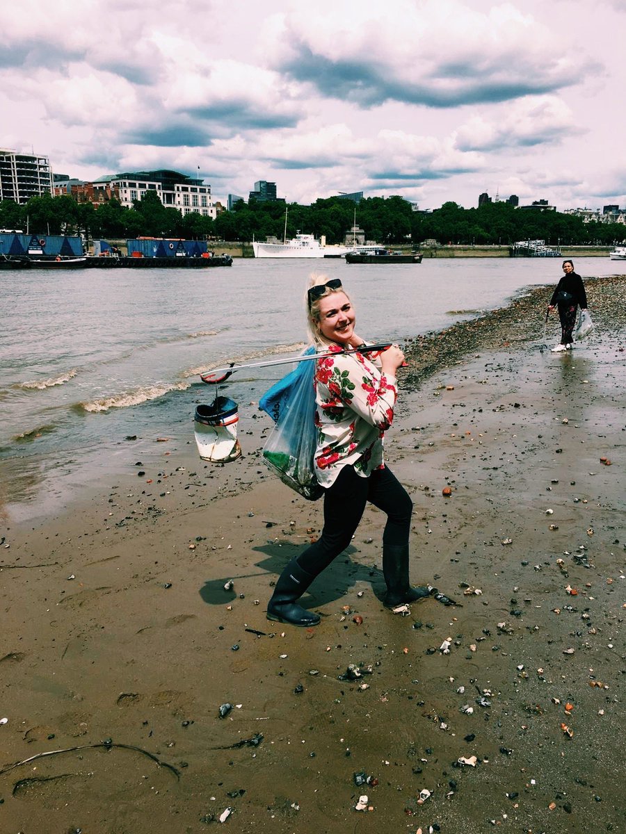 Thank you to everyone who joined us for the litter clear up along the Thames this morning! Was a great turn out, here are some of the pictures we took along the way. #plasticpickup #riverclearup #plasticpollution #myecoresolution