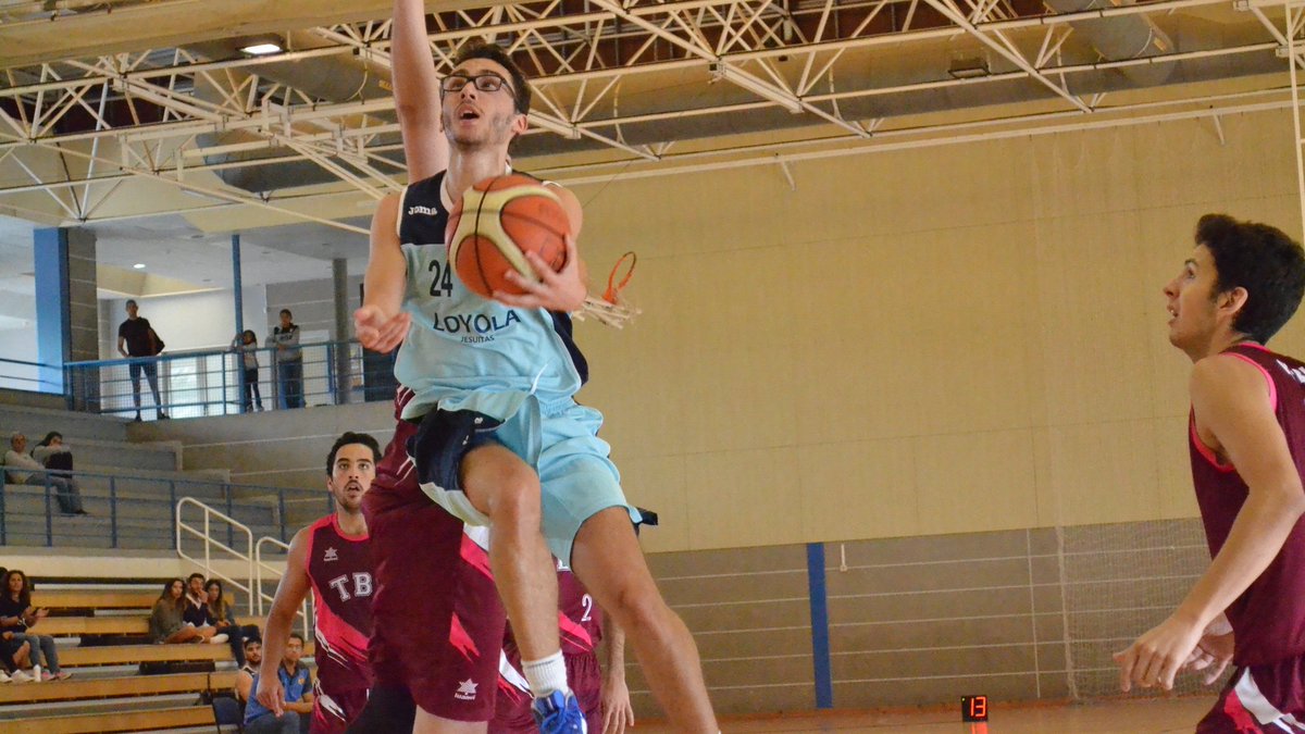 CDLOYOLA's tweet photo. BALONCESTO: No pudo ser, pero luchamos hasta el final, gran fase del equipo sub22 que acaba en tercer lugar. Gracias a todos por el esfuerzo y el trabajo está temporada. El año que viene más y mejor! #VamosLoyola #Sub22Masculino (fotos @FIBGranCanaria ) https://t.co/At9oQQJRbM