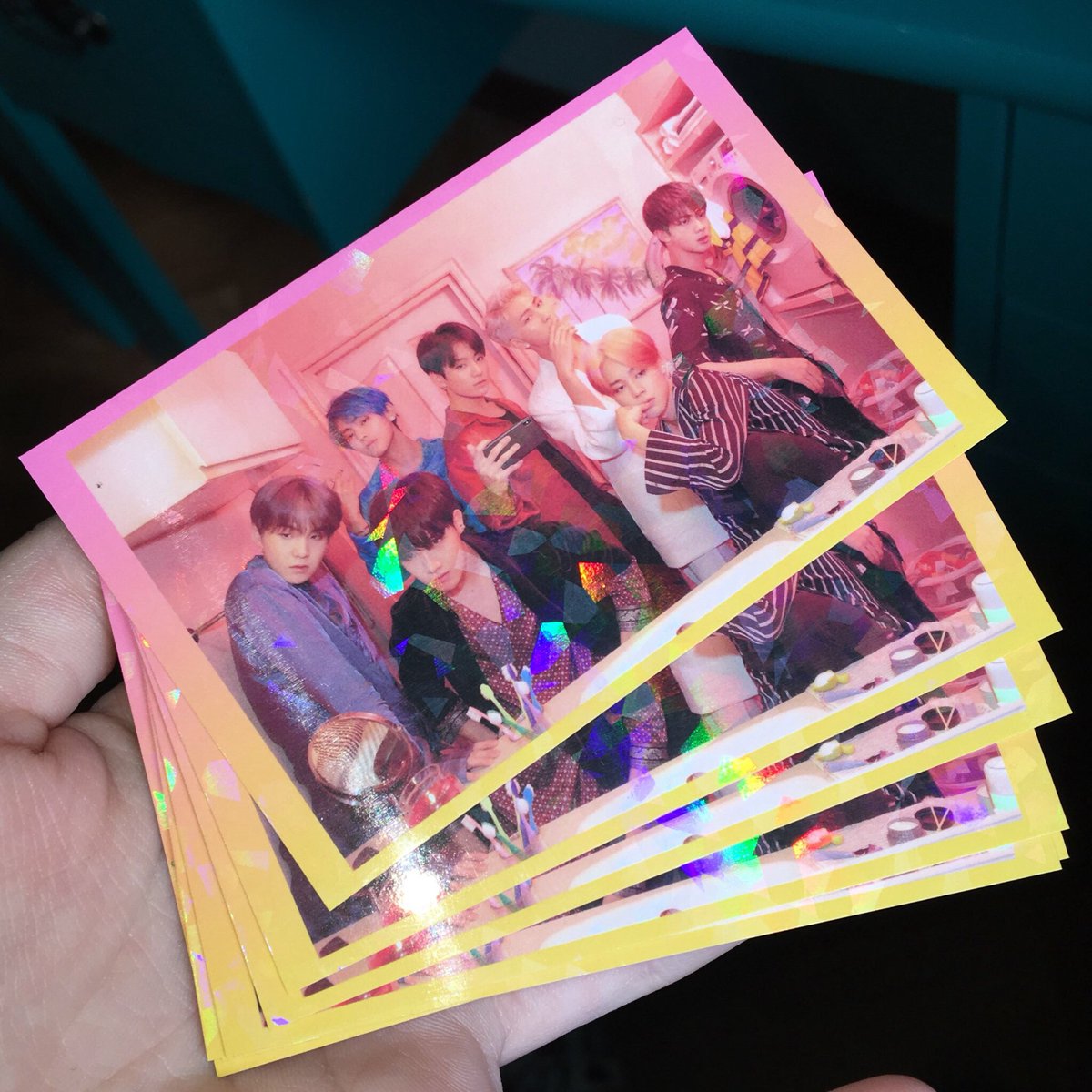 itsjeonjm's tweet photo. Mais um sorteio dos Cards que sobraram da Tour

💘 Regras:

• Me seguir (Print nos coment)
• Dar RT e Fav

💘 Serão 3 ganhadorxs

💘 Resultado dia 12.06 (quarta)

👉🏻 Mandarei os prêmios na segunda dia 17 porque terá mais um sorteio com resultado na sexta

Boa Sorte 💘 https://t.co/xVwPrK0MWE