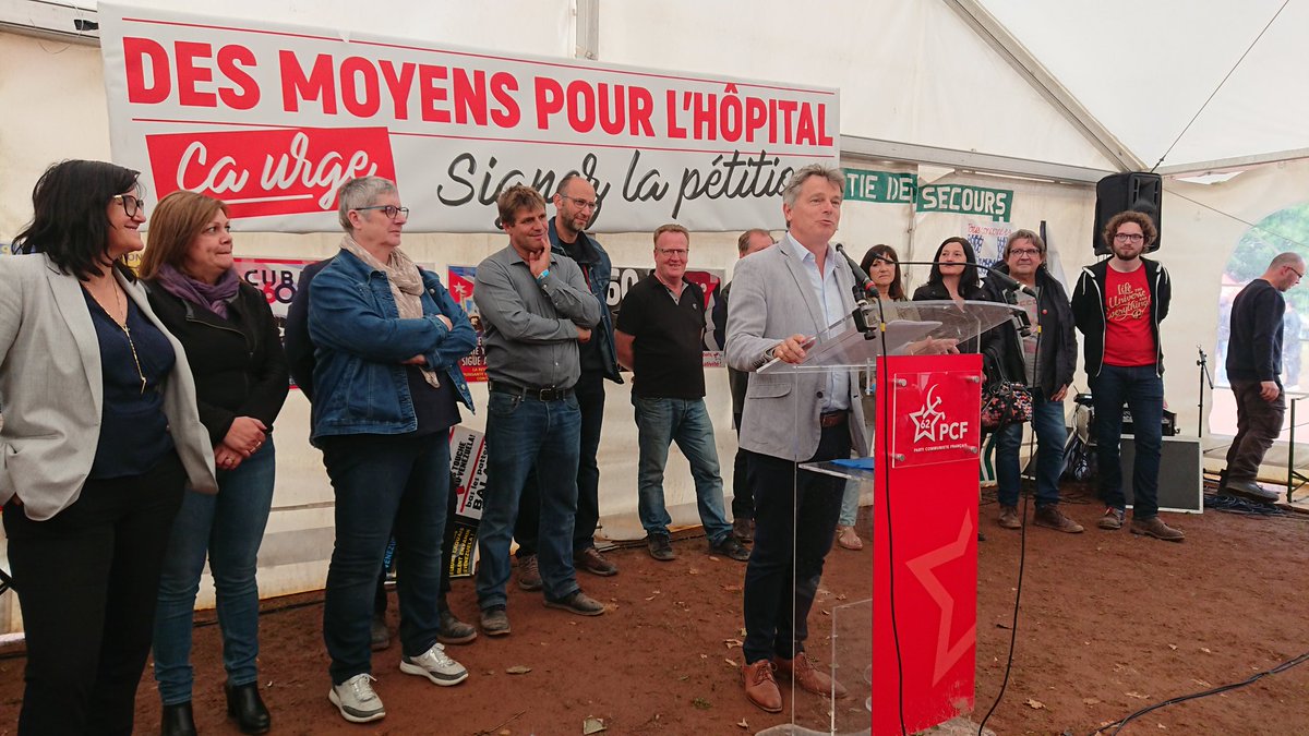 NicolasCheret's tweet photo. Prise de parole de @Fabien_Rssl lors du Festival l'Humain d'abord à Avion.
Le @PCF va lancer une grande campagne pour obtenir un référendum pour l'avenir de ADP.
#PCF #pcf62 #pcf62avion https://t.co/TsgdSLZ3jc