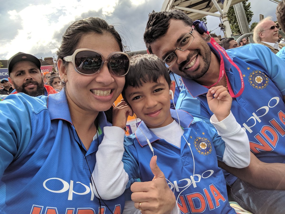 ankitsheth9's tweet photo. Enjoying at India vs Australia #CWC19 #INDvAUS https://t.co/TpoFwYytfm