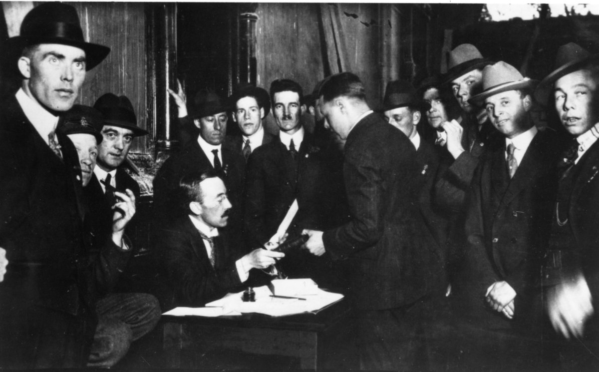 Manitoba Museum tweet media