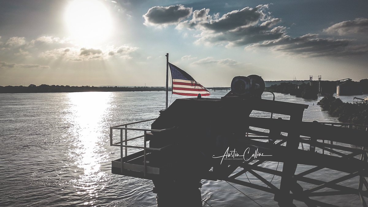 Caught this awesome image just before sunset last week. #flag #merica  #river #clouds #sunset #Flood2019 #austincollinsfreelancephotography