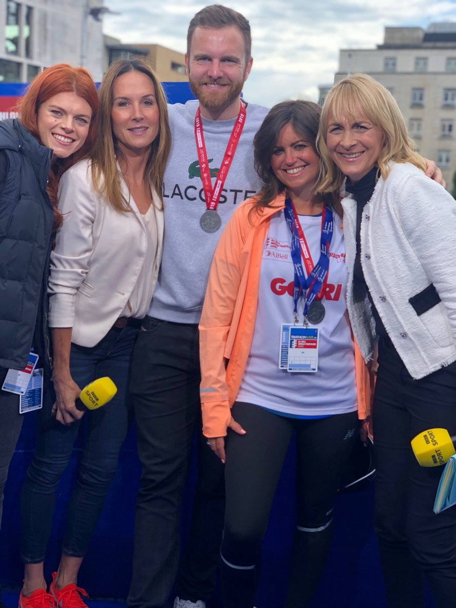 louiseminchin's tweet photo. Happy days. What a great group of people to work with thanks ⁦@triathannie⁩ @LaurenSteadman⁩ ⁦@bowelbabe⁩ ⁦@lloyddavies789⁩ for helping to make #triathlon brilliant fun. #swimbikerun #TheBBCTriPod https://t.co/WVMm3h4ZmC