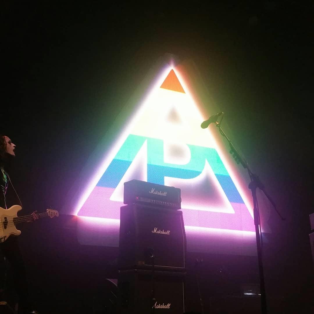 PoppylandBR's tweet photo. 08/06/19: Poppy durante apresentação no festival Diversa no El Plaza Condesa (Cidade do México, México).

📸 notyourmelissa https://t.co/seQEHXmoH2