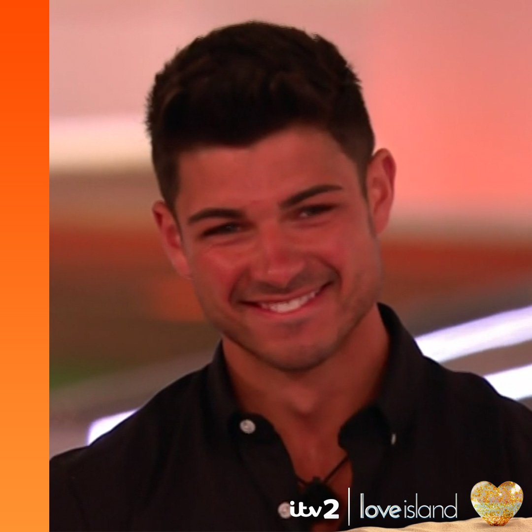 Love Island tweet media