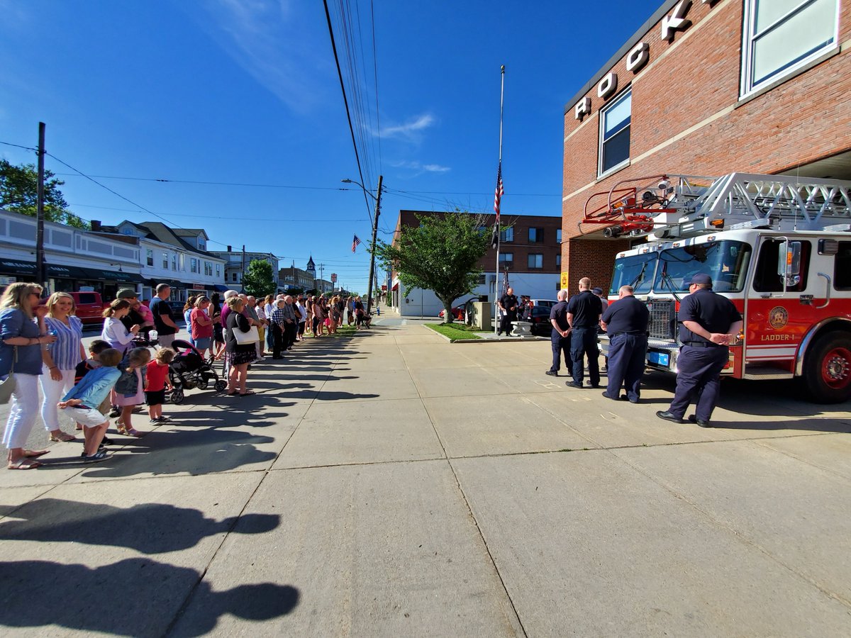 RocklandFire's tweet photo. The second Sunday in June is Firefighter Memorial Sunday in Massachusetts. On this day we honor and remember those firefighters that have gone before us.
This morning a ceremony was held at our Monument remembering those Rockland Firefighters who have passed. #FirefighterSunday https://t.co/4IIjvYILiq