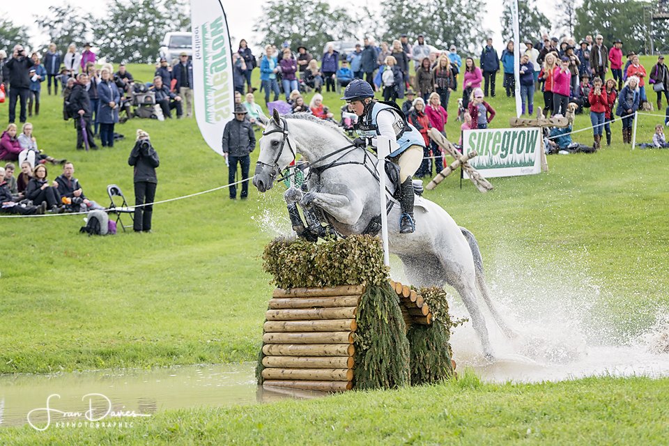 K2Photographic's tweet image. Kitty King wins @Bramhamhorsetrials Equi-Trek CCI4*-L aboard Vendredi Biats @Kittyeventing #EBHT @BramhamPark @suregrowuk @HemingbroughHorsebox @_Toggi  @TopSpec2 @HaylageJohn @FairfaxSaddles @equiclass @Flyingchangesbespokejackets