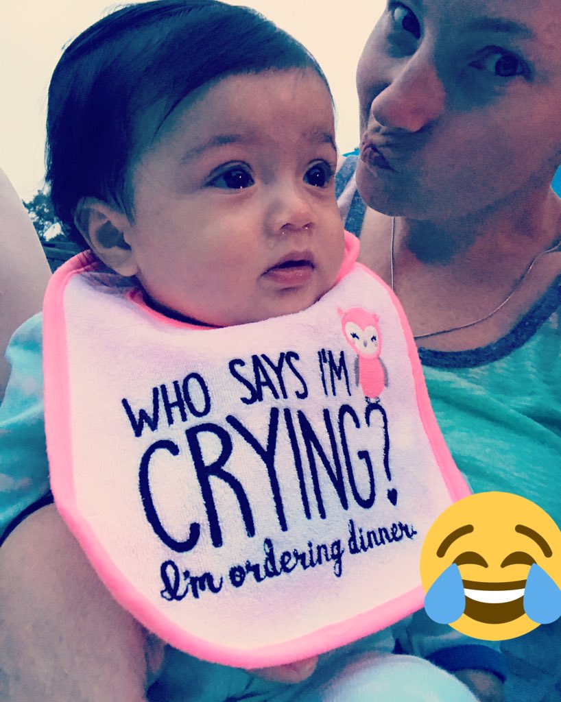 nancy_estepa's tweet image. #RealLifeMATH How many scoops of formula will I need to make 4 3oz bottles for my baby? Hint: 2 scoops makes one 4 oz bottle. #MomMATH #CRAzyMATH #MTBoS