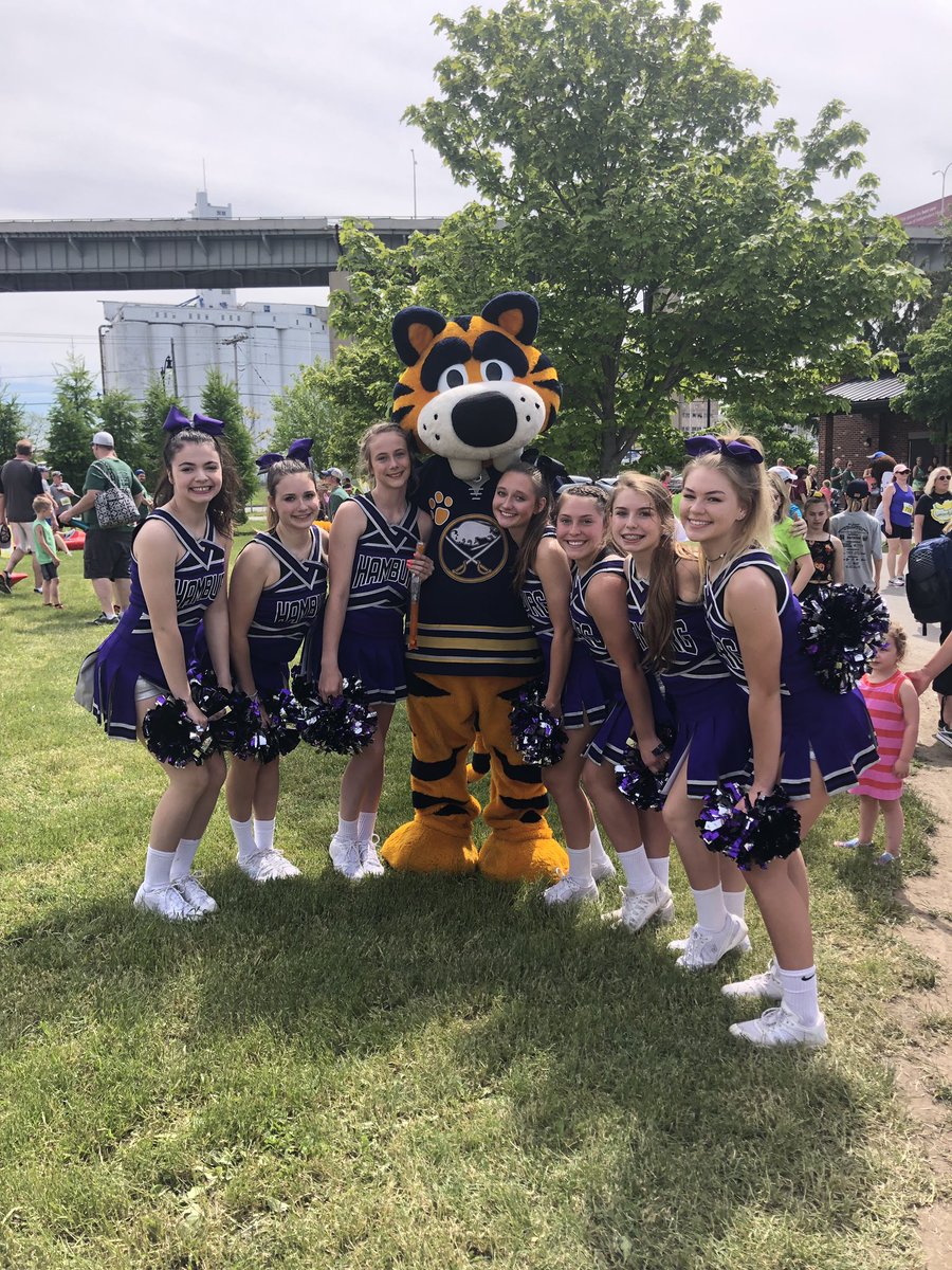 The Bulldogs Supporting Make Lemon Ade Foundation for Cerebral Palsy on the beautiful Buffalo day!