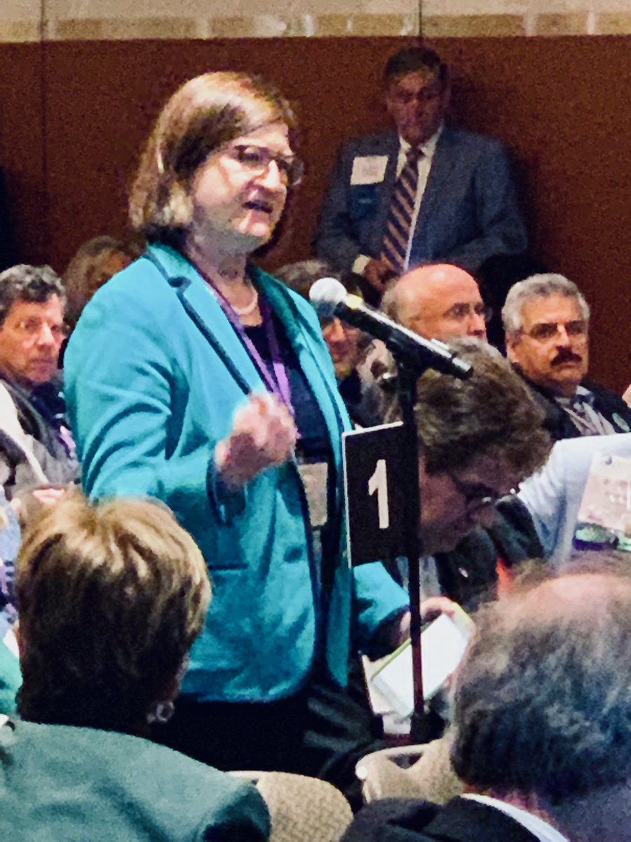 BertGuinn's tweet photo. GLMS and KMA reps, Dr Bob Couch and Dr Kelly Clark, each making impassioned pleas at the AMA meeting calling for alignment of federal privacy law/regulations governing substance abuse disorder treatment with HIPAA. #glms #kyma #AMAmtg2019 https://t.co/y0wTetwqta
