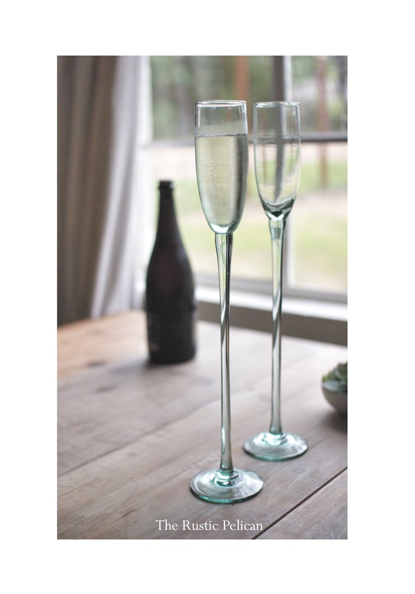 RusticPelican's tweet photo. #Glassware #ModernGlassware #WineGlass #TallWineGlass #ModernHomeDecor #sale https://t.co/fAJf7GbX13 https://t.co/9n97R11tAm