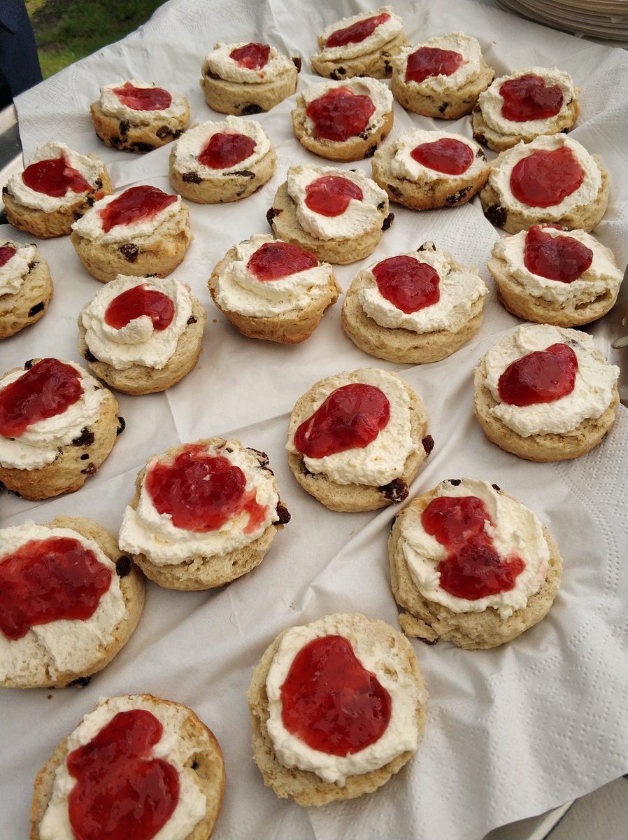 AngelikiStg's tweet image. Great day, good turnout, fantastic community atmosphere, brilliant activities and so good to catch up with many friends &amp;amp; local residents. Thanks @KingsbrookRA for organising such a day packed full with activities (for all ages too 👇) 😆🌿🌻 #familyfunday