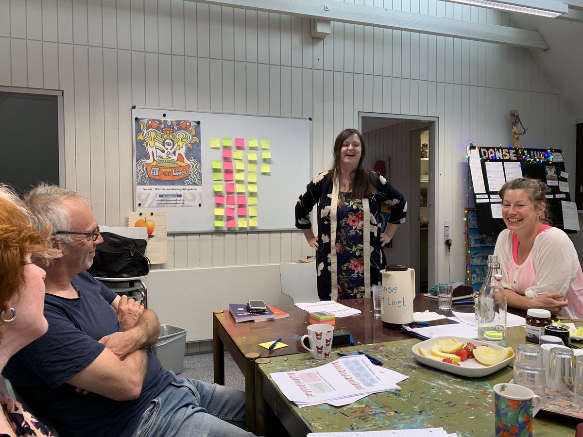 at_danse's tweet photo. Så havde vi Stina fra Frivilligcenter Odense på besøg for at afholde en Bestyrelses-workshop for vores bestyrelse. Det var både inspirerende og lærerigt #frivillighed #småinteressefællesskaber #mentalsundhed https://t.co/oh6fhE02CD
