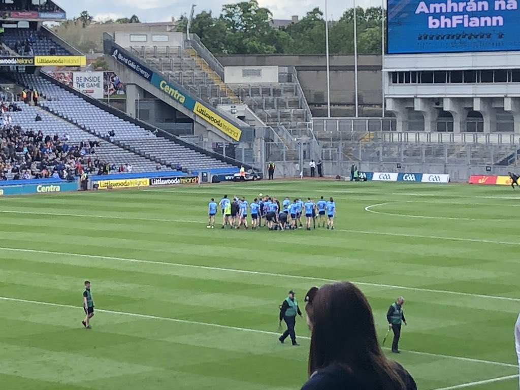 JenDrever82's tweet photo. Sundays in Croker. Cant beat it. #UpTheDubs #COYBIB #DUBvKIL https://t.co/3idk8sqYuJ