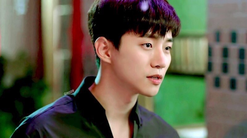 June54757142's tweet photo. "Are... are you a customer?"

(trans by 2pmalways)

#Junho #twitter2018 https://t.co/WxeJRaevex
