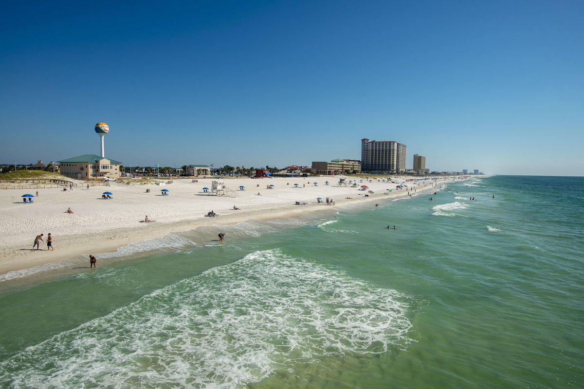 UWF's tweet photo. #FutureArgo, are you visiting Pensacola this summer and looking for fun activities? Check out @VisitPensacola for some more insight on what the locals love to do! https://t.co/GrWDI6t4lq
