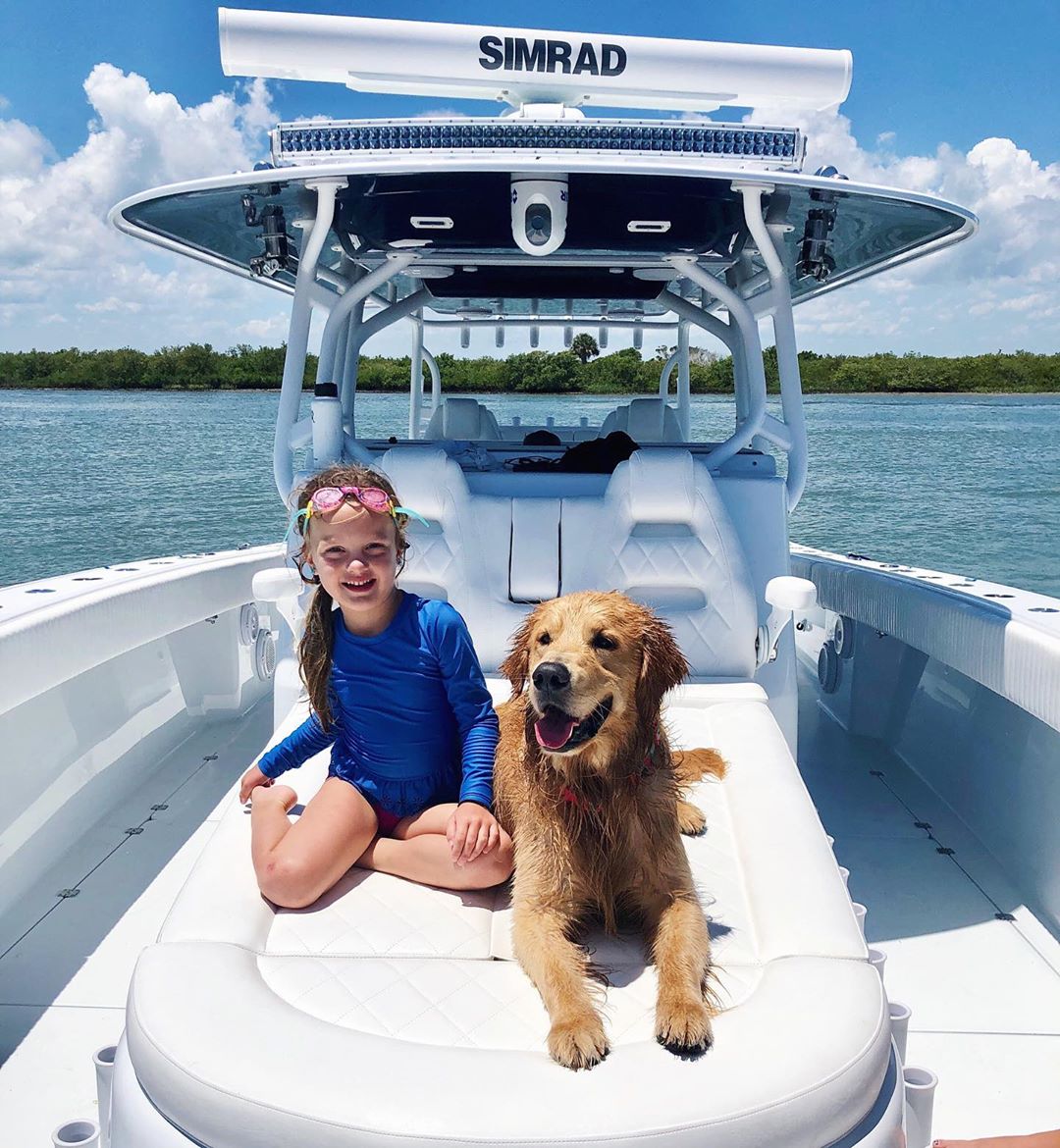 A captain’s best friend.

Thanks ‘freemanboatworks’ on Instagram for this photo. Tag us in your photos, we love to see furry friends at sea.