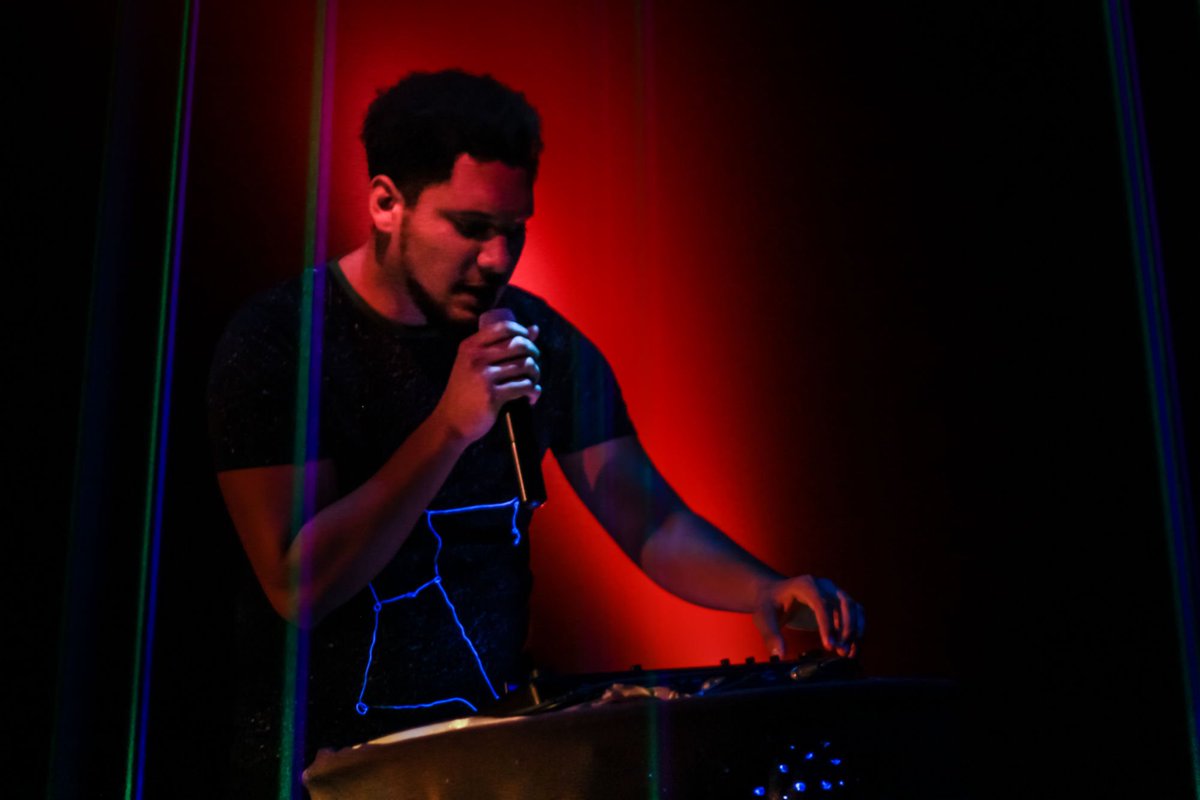 TropiquesAtrium's tweet photo. Pour la fête de la musique, le 21 juin, Tropiques Atrium met les petits plats dans les grands, avec :
- Delgres
- Pekka
- Ven human beat box 
- Zion B-Boyz Officiel

+d'infos: https://t.co/LX9yVn1Pnl https://t.co/aSlAqs2QTq