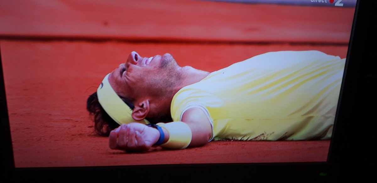 512Claudine's tweet photo. @vincentniclo
RNadal #Lextra terrestre a gagné pour la 12e fois à #RolandGarros
Bravo M #Thiem
Magnifique finale🎾🎾🎾 https://t.co/S6wpyrVk4a