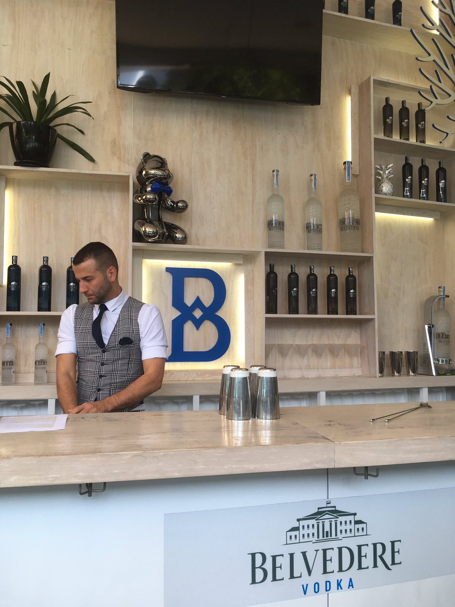 Hoy comienza el evento <a href="/Barra_Mexico/">BarraMexico</a>, dedicado a la industria de las bebidas alcohólicas. El Vodka @belvederevodka ha preparado una serie de actividades, en el marco del evento, entre las que se incluye una activación con el restaurante <a href="/CandelaRomeroMx/">Candela Romero</a>