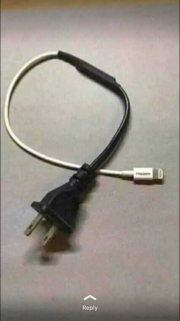 _akwasiboakye's tweet image. A short story 😂😂😂😂