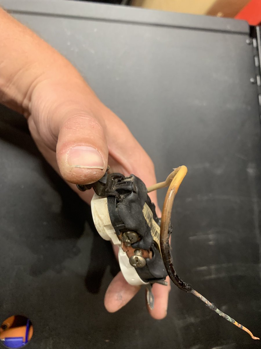 kerr_electric's tweet photo. Him - My brother is an electrician and walked me through it
Me - Your brother?
Him - My brother’s buddy
Me - Your brother’s buddy?
Him - Uhh, the internet?
Me - That’s about right .... https://t.co/Luj7s6fsx3