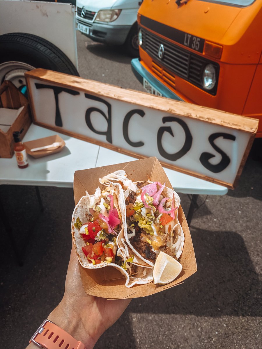 Fantastic day at <a href="/TowcesterFood/">Towcester Food Fest</a> as always! ☀️ 

Here's what I ate...

🌟 Butter chicken Samosa from <a href="/SafTastic_SK/">Saf's Kitchen</a> (my fave!!!)
🌮 Korean steak tacos from <a href="/cantina_baja/">Baja Cantina</a> (so good)
🍎 <a href="/saxbyscider/">Saxby's Cider</a> rhubarb cider (my favourite cider - ever!)